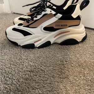 Steve Madden Black and Cream Chunky Sneakers